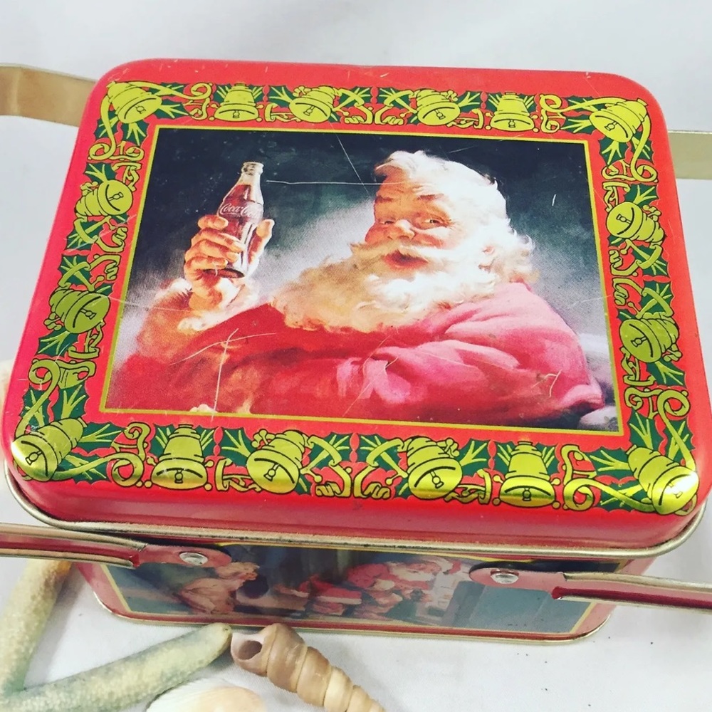 COCA COLA Santa Collectors Vintage Christmas Handled Coke Tin